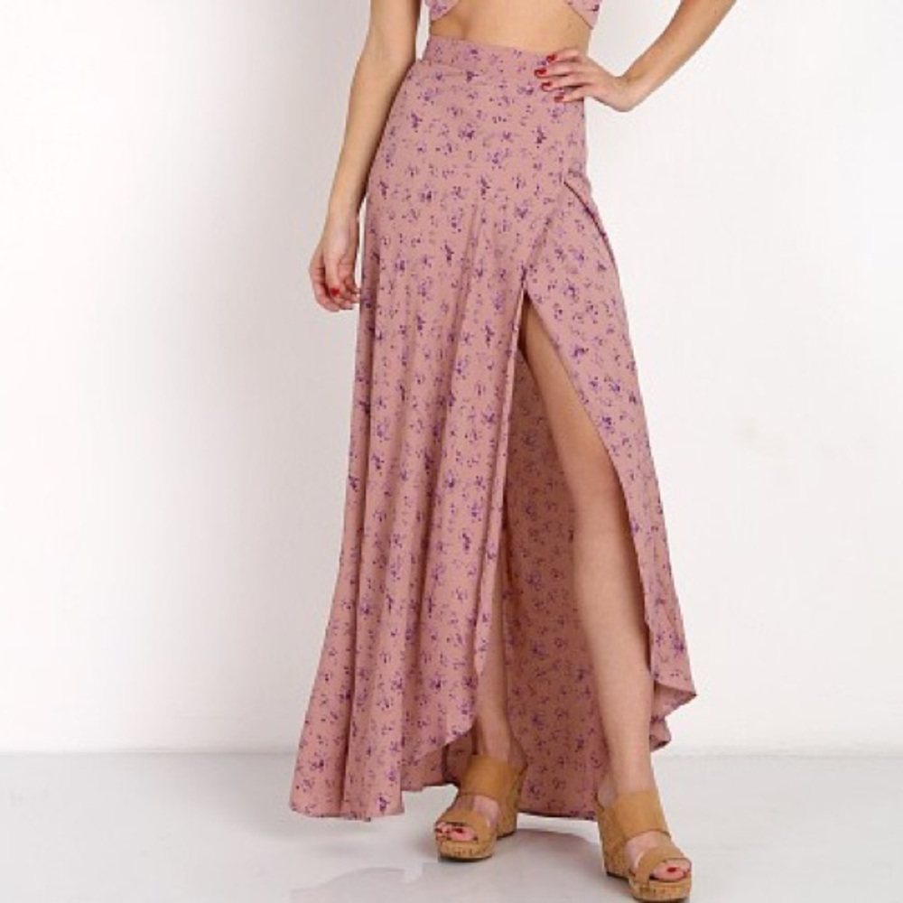 New With Tags NWT Flynn Skye Wrap floral Skirt XS
